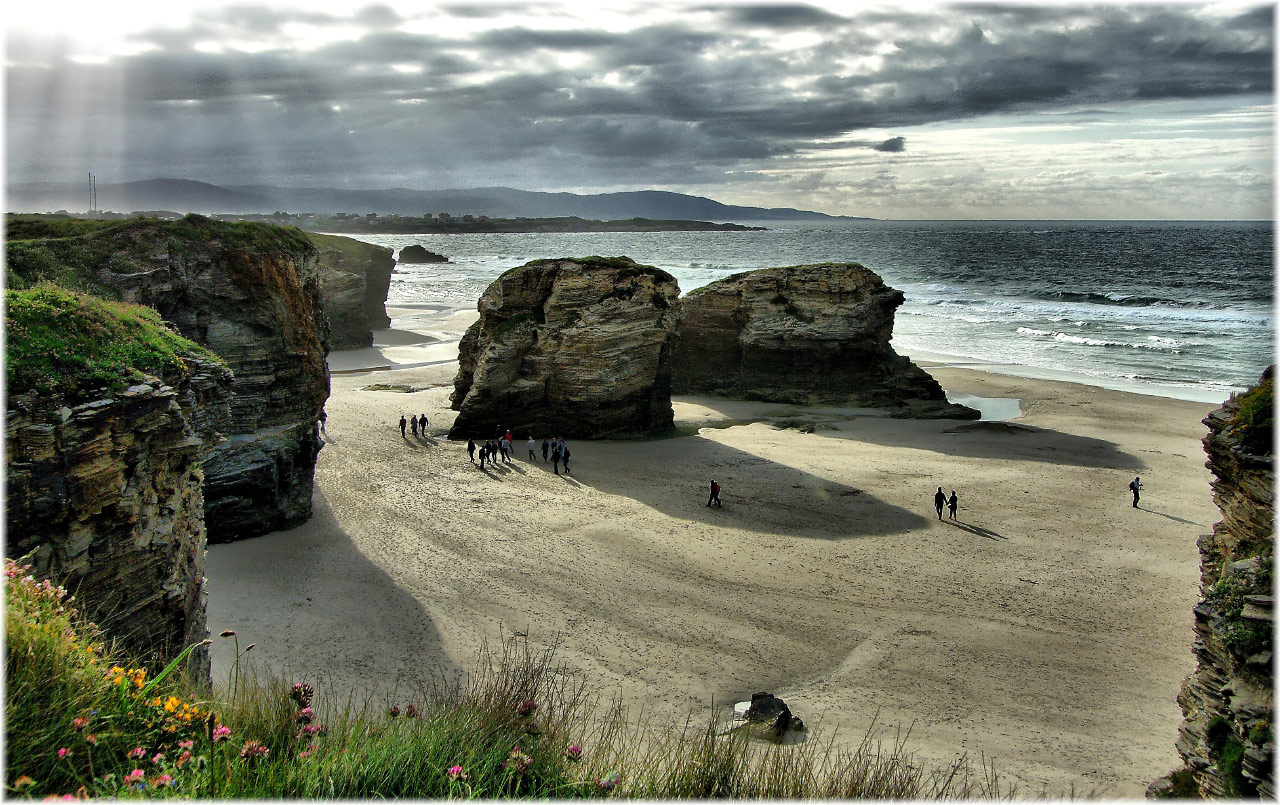 Playa de Las Catedrales, Foz